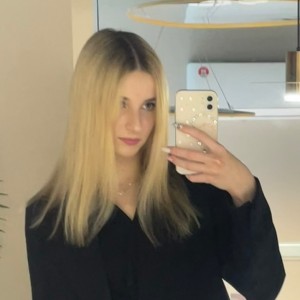 Елена Владимировна, мамам Марии (11 класс)