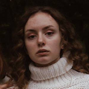 Елена, ученица (11 класс)