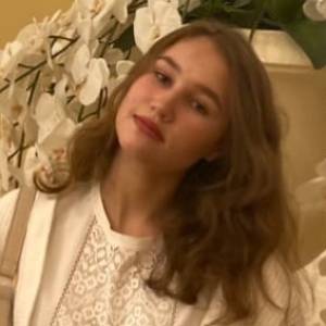 Владислав Алексеевич, папа Софии (10 класс)