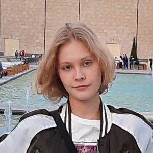 Марина Александровна, мама Екатерины (11 класс)